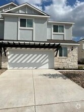 Building Photo - 1532 McKinney Dr