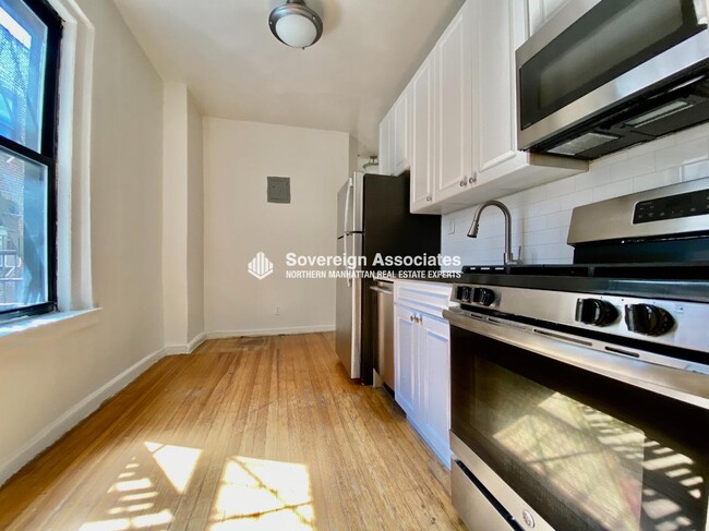 Building Photo - 652 W 163rd St