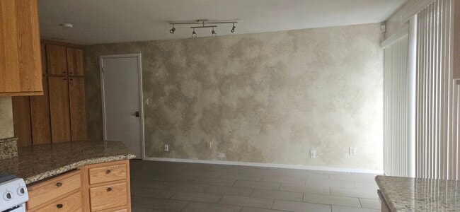 Foto del edificio - 16248 NE 29th St