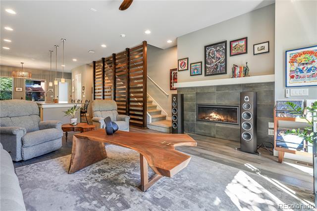 Foto del edificio - 1364 Vine St