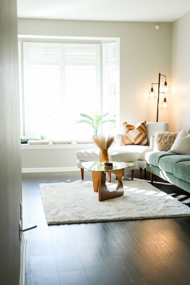 Foto del edificio - 2419 Fifth Avenue-SI FL1-ID1335164P