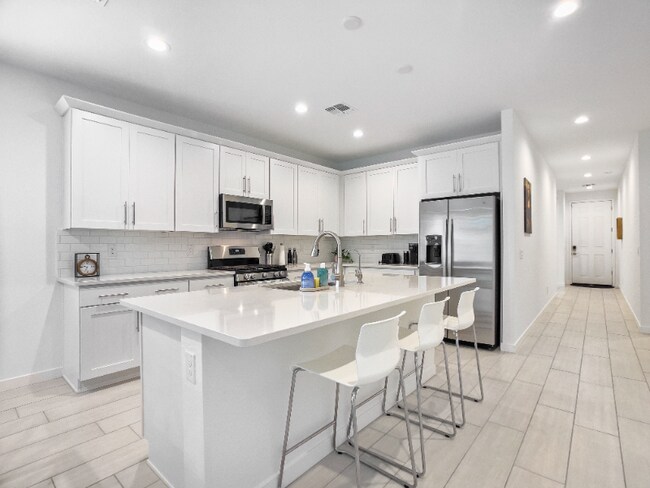 Foto del edificio - 11343 S 50th Ave