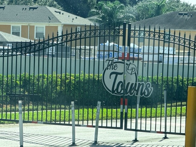 Photo - 807 Chelsea Dr House