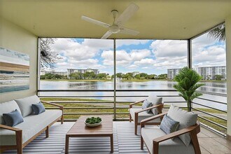Building Photo - 2801 N Palm Aire Dr