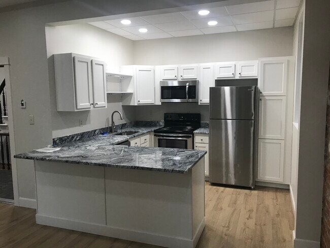 Modern Kitchen - 1913 5th Ave