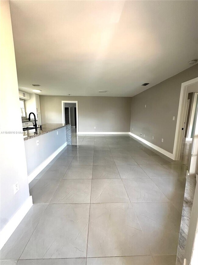 Foto del edificio - 15635 SW 74th Cir Dr