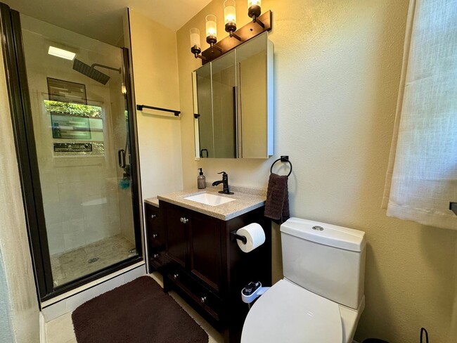 Building Photo - MOVE IN READY Updated La Mirada Home