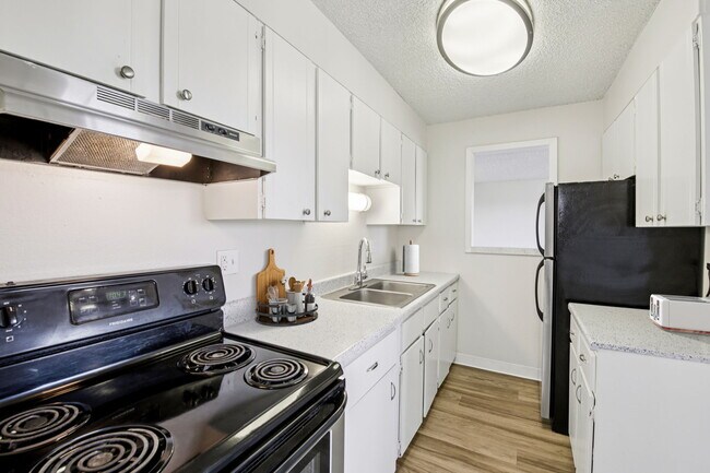 Foto del edificio - Meridian Garden Apartments