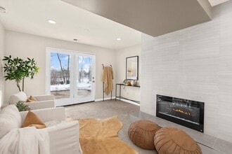 Building Photo - 10747 Evening Wind Ct