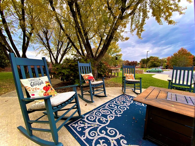 Patio - TownView Senior Living