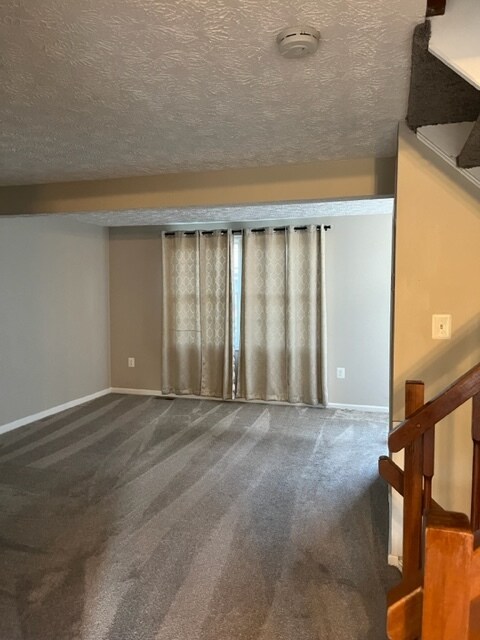 Foto del edificio - 3617 Laurel View Ct