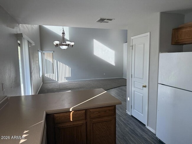 Building Photo - 11291 W Magnolia St