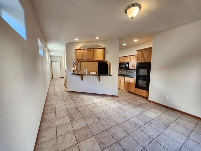 Building Photo - Welcome to 163 Keen Road in Richland!