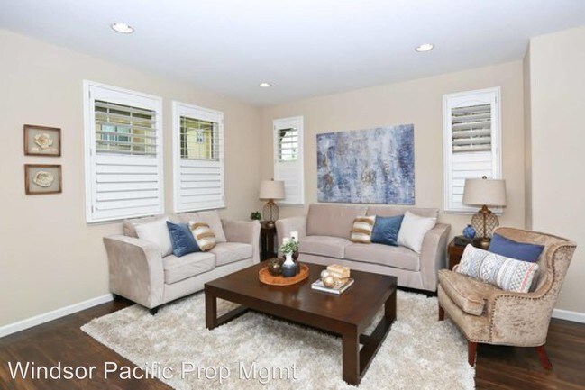 Building Photo - 3 br, 3 bath House - 338 El Paseo Circle