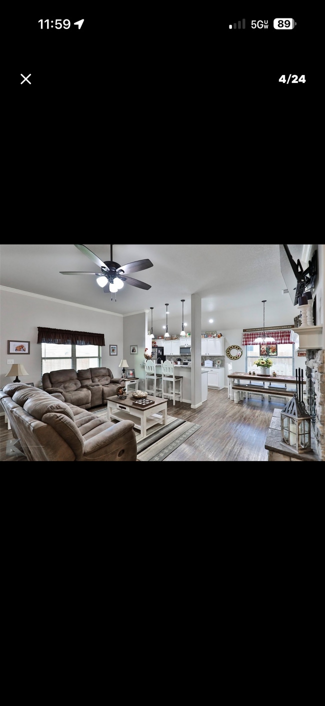 Building Photo - 325 Spg Pk Wy