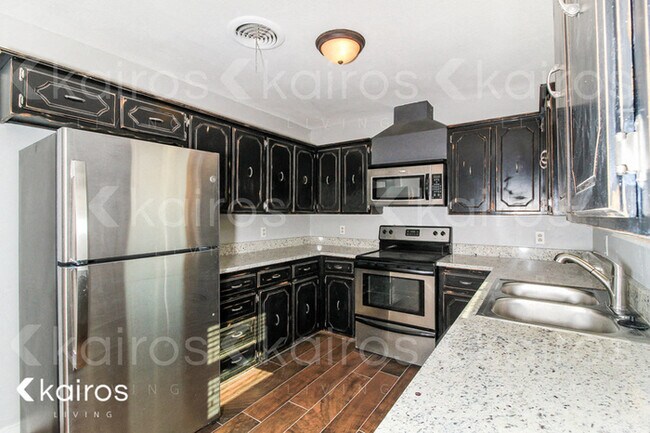 Foto del edificio - 8202 Laredo Trail