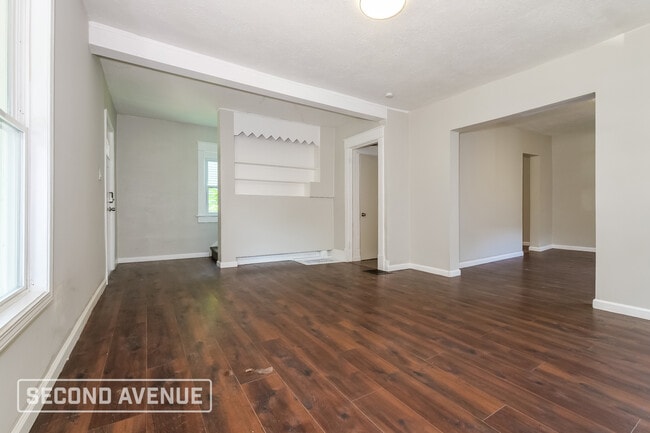 Foto del edificio - 2612 Bales Ave