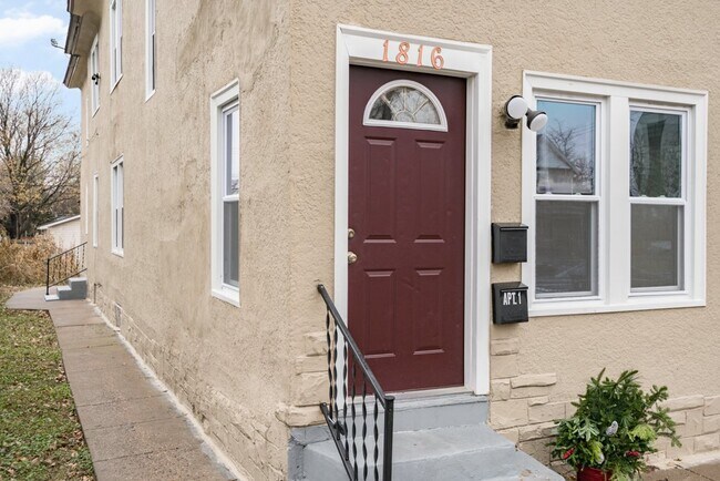 Building Photo - NEW DUPLEX UNIT FOR RENT - 3 Beds, 1 full ...