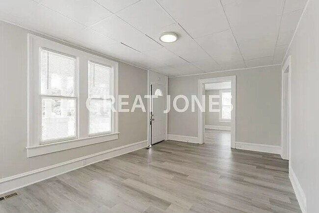 Foto del edificio - 1260 Hillyer Ave