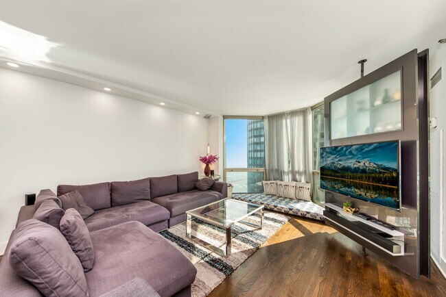 Foto del edificio - 195 N Harbor Dr
