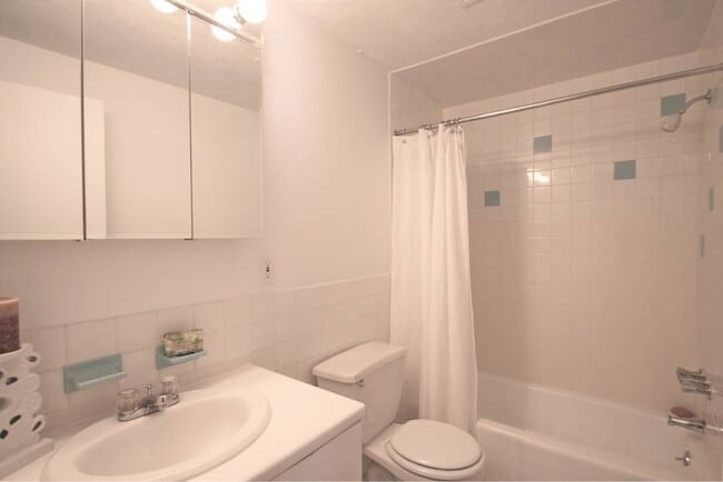 Interior Photo - Norwest Woods