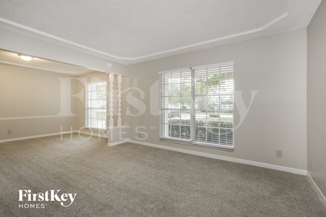 Foto del edificio - 2410 Oakdale Dr N