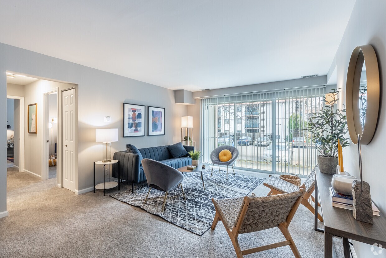 Fairfield Crossing Apartments Apartments in Falls Church, VA