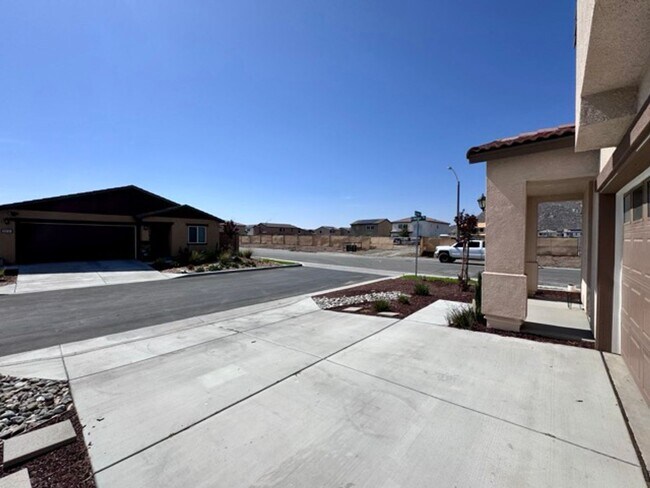 Foto del edificio - Newly built 4 bedroom Winchester home for ...