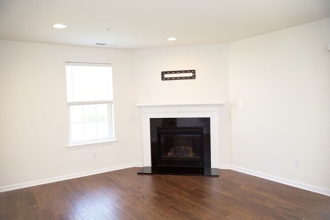 Foto del edificio - 1037 Chapman Cir