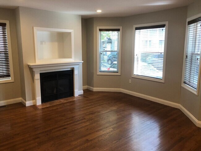 Foto del edificio - 123 W 3rd St