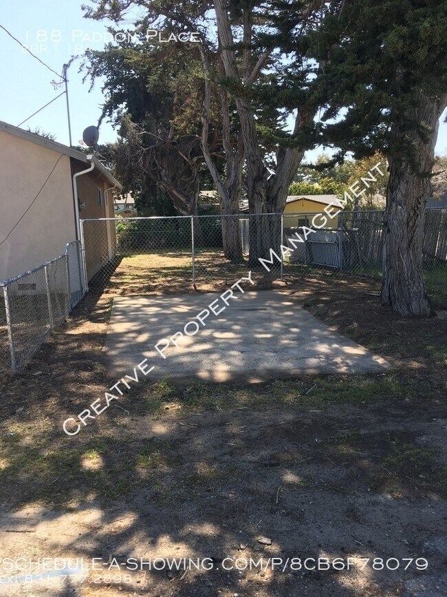 Building Photo - 2 Bedroom House in Marina, CA