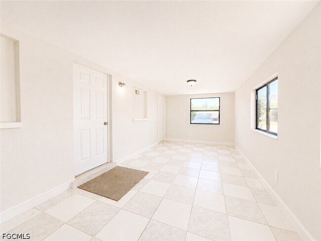 Foto del edificio - 3425 South St