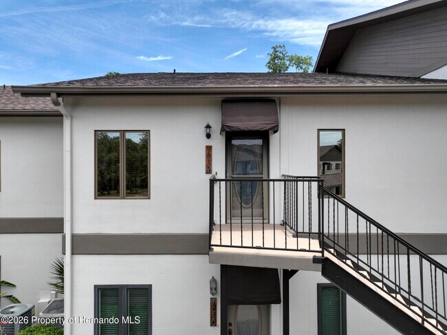 Foto del edificio - 7032 River Run Blvd