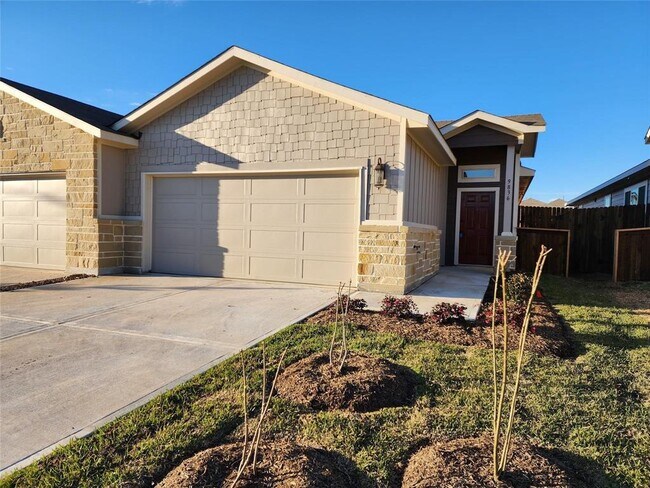 Building Photo - 9736 Grosbeak Ln