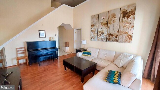 Foto del edificio - 333 Elmcroft Blvd