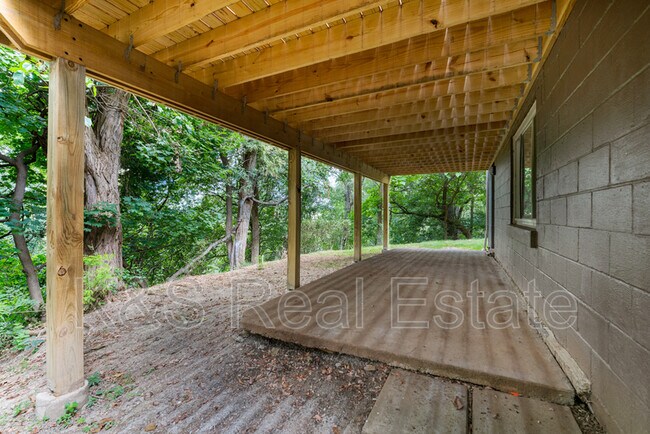 Foto del edificio - 318 McCutcheon Ln