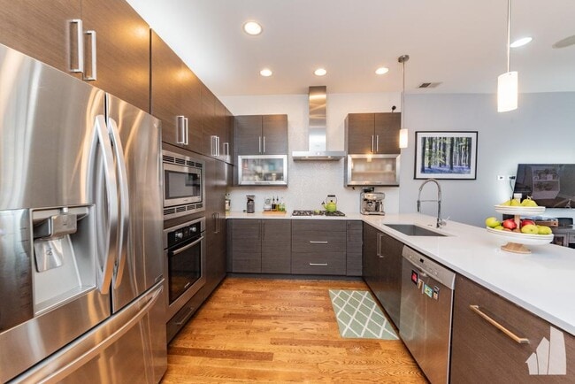 Photo - 3 bedroom in Chicago IL 60622 Apartment