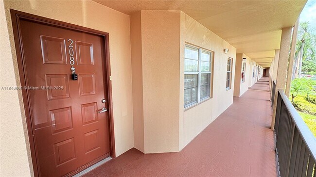 Foto del edificio - 13105 SW 16th Ct