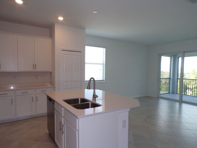 Building Photo - Brand New 3/2/2 Heritage Landing Condo