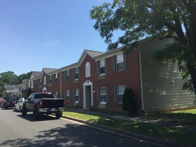 Building Photo - Quantico Apartments