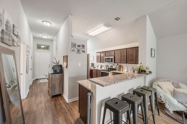 Foto del edificio - 3700 Mckenzie St
