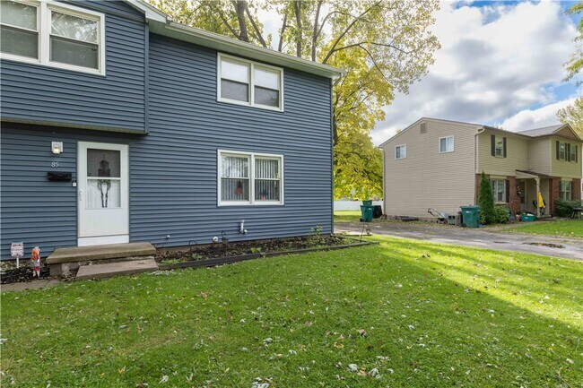 Foto del edificio - 87 Moxon Dr