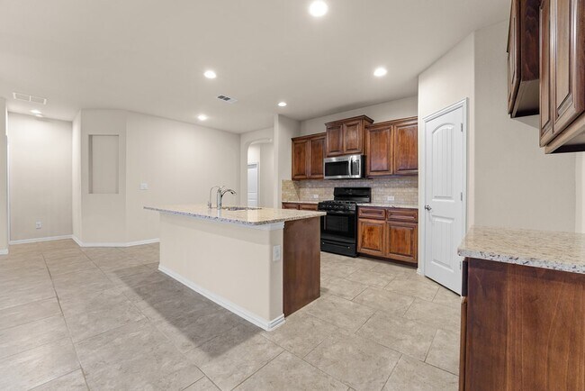 Foto del edificio - 6621 Hall of Fame Blvd