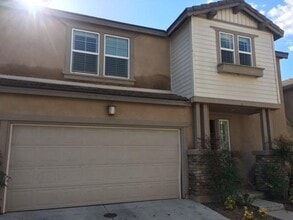 Building Photo - 45817 Klamath Ct