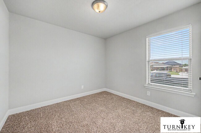 Building Photo - 138-140 Crossbow Ct