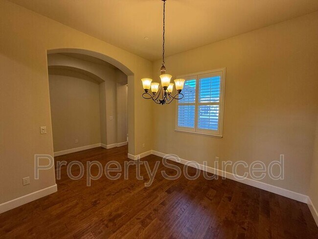 Foto del edificio - 1086 Harvest Mill Dr