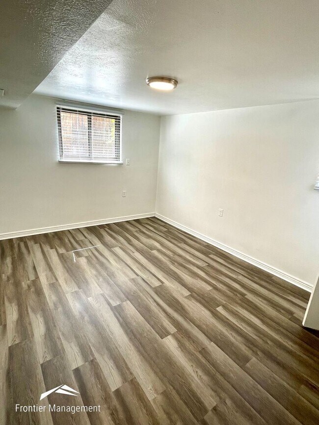 Foto del edificio - 5 br, 2 bath House - 3019 Zion St.