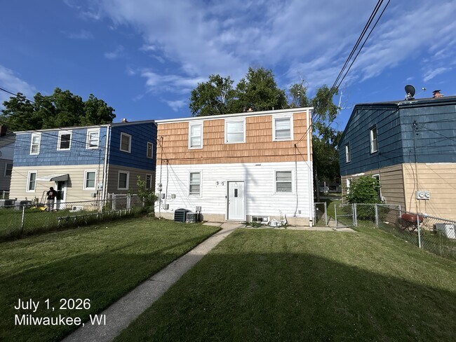 Foto del edificio - 3223 N 84th St