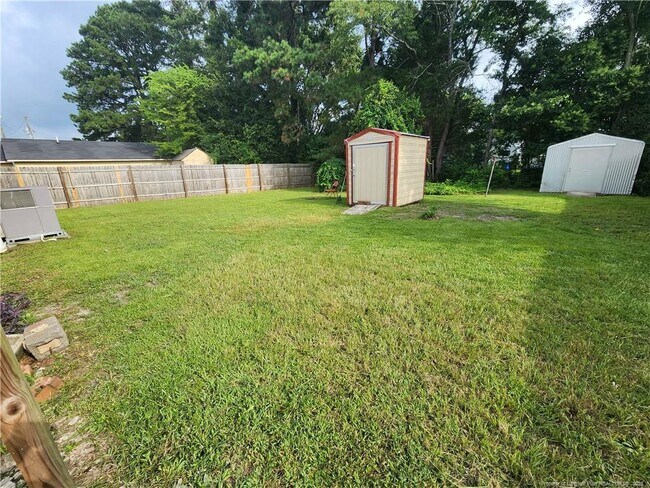 Foto del edificio - 6222 Timberland Dr