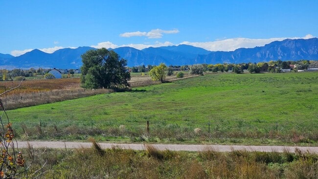 Foto del edificio - 1858 Centaur Cir